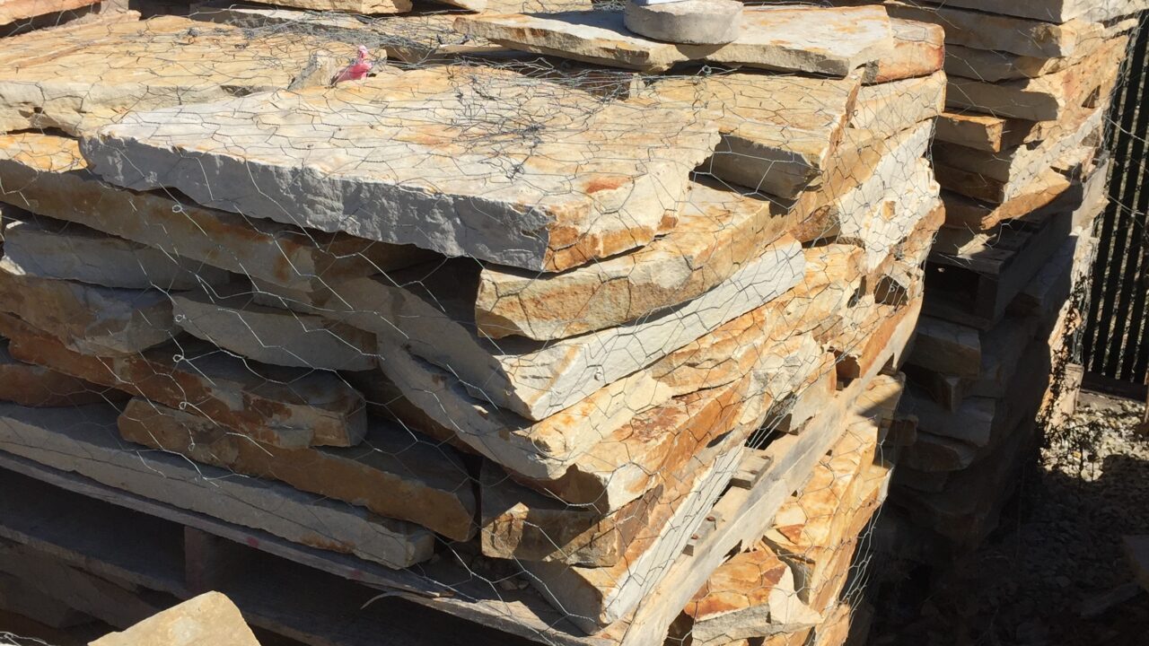 Natural Stone | Landscaping Material|Saint Charles|Wentzville|World ...